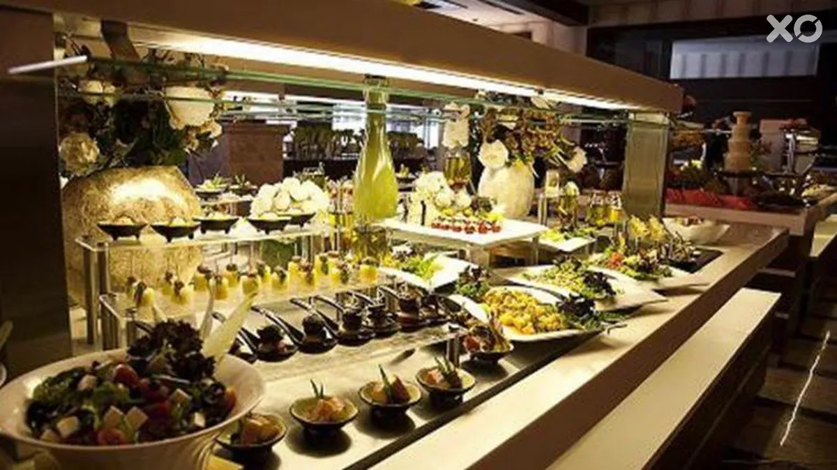 Cratos Premium Hotel & Casino