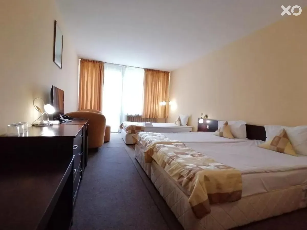 Ela Hotel