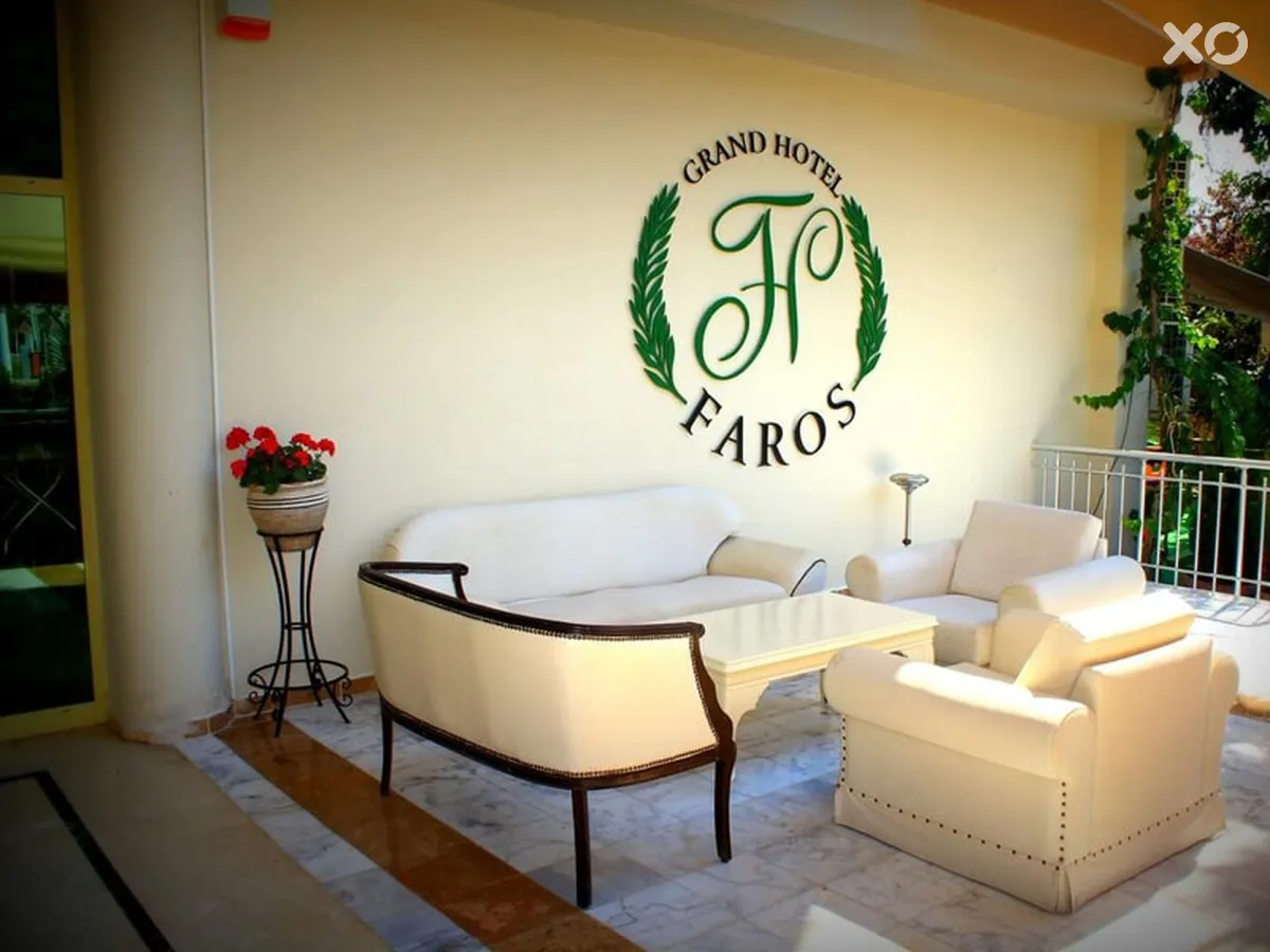 Grand Faros Hotel