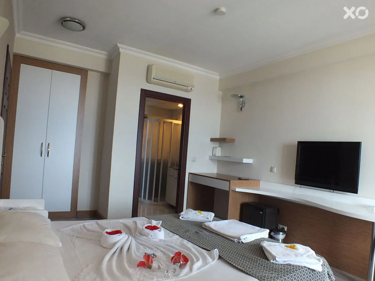 Acropol Beach Hotel