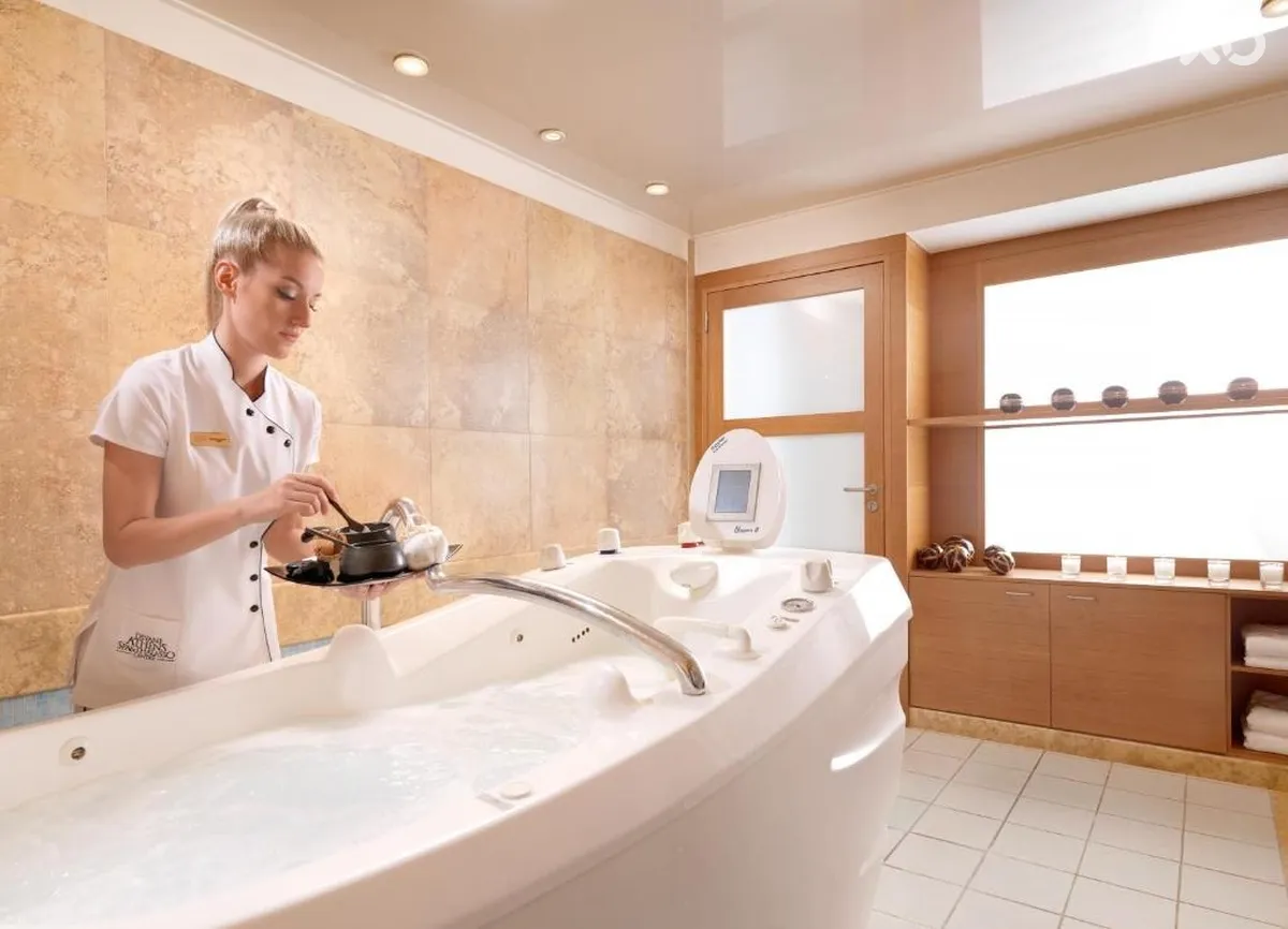 Divani Apollon Suites