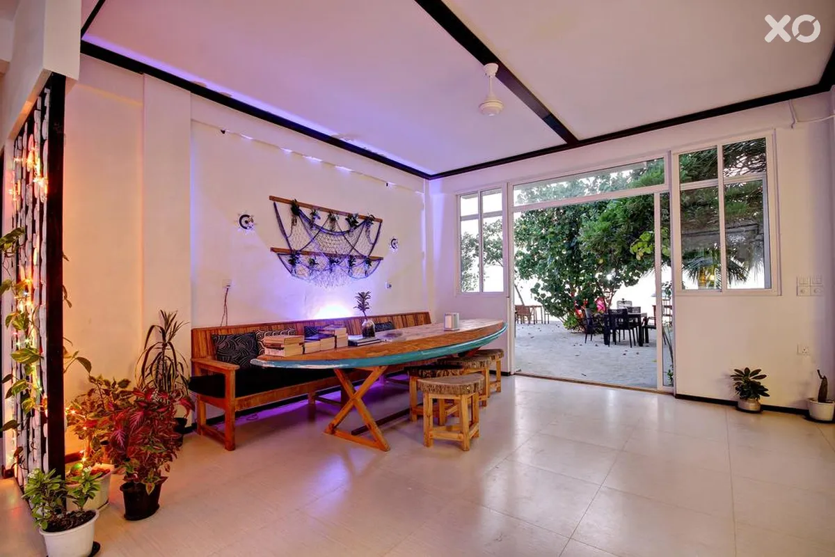 Crown Beach Hotel