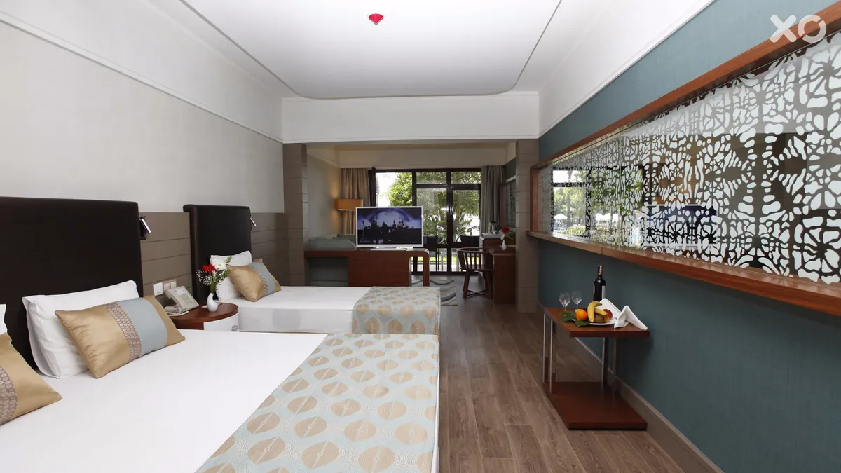 Grand Side Hotel
