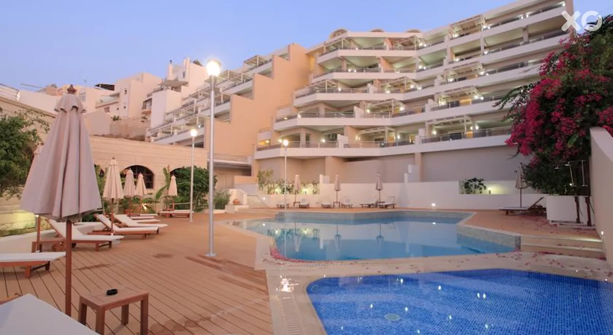 Macaris Suites & Spa
