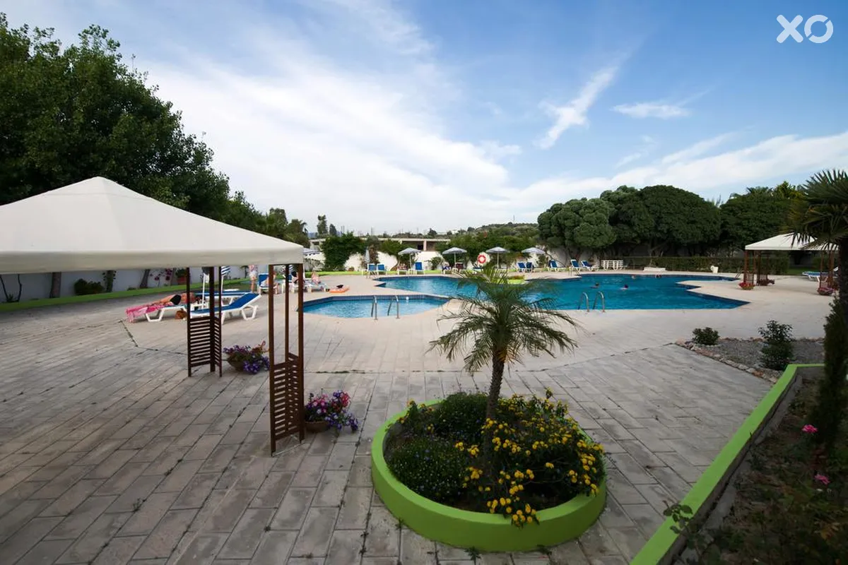 Happy Days Hotel