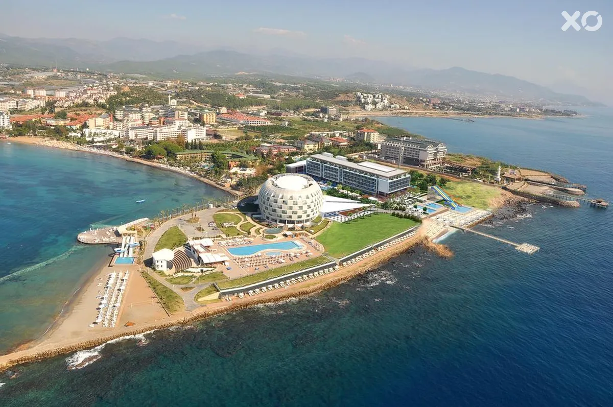 Gold Island Hotel