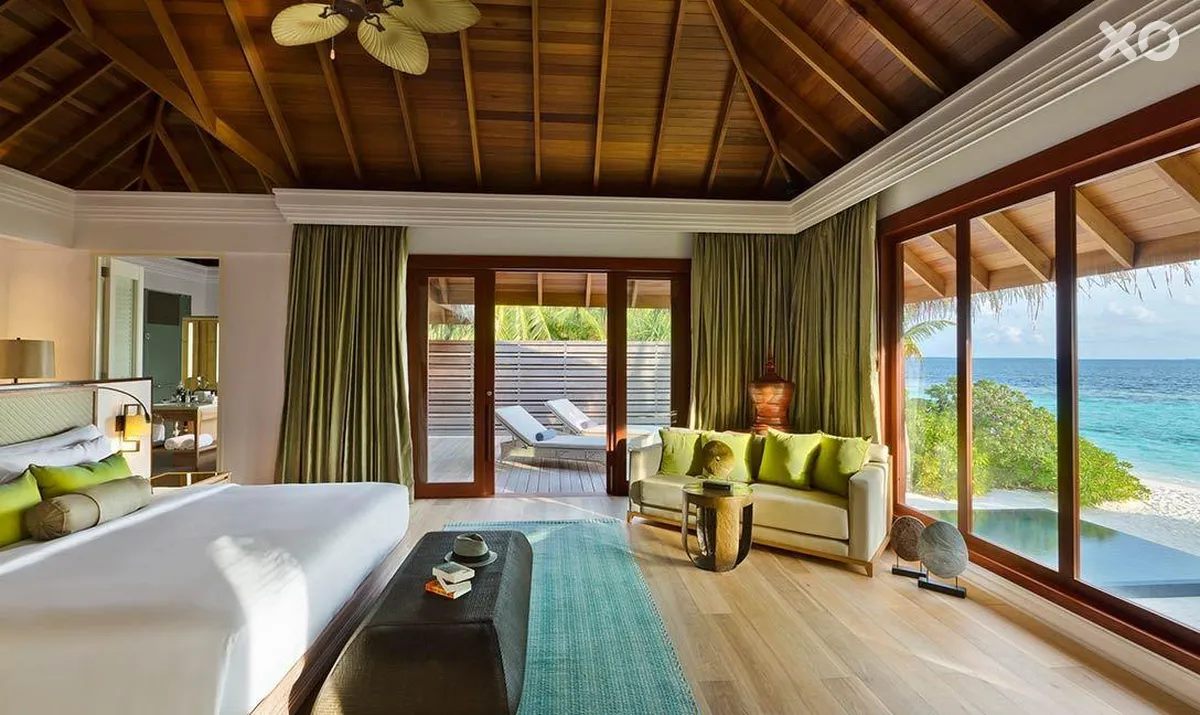 Dusit Thani Maldives Hotel