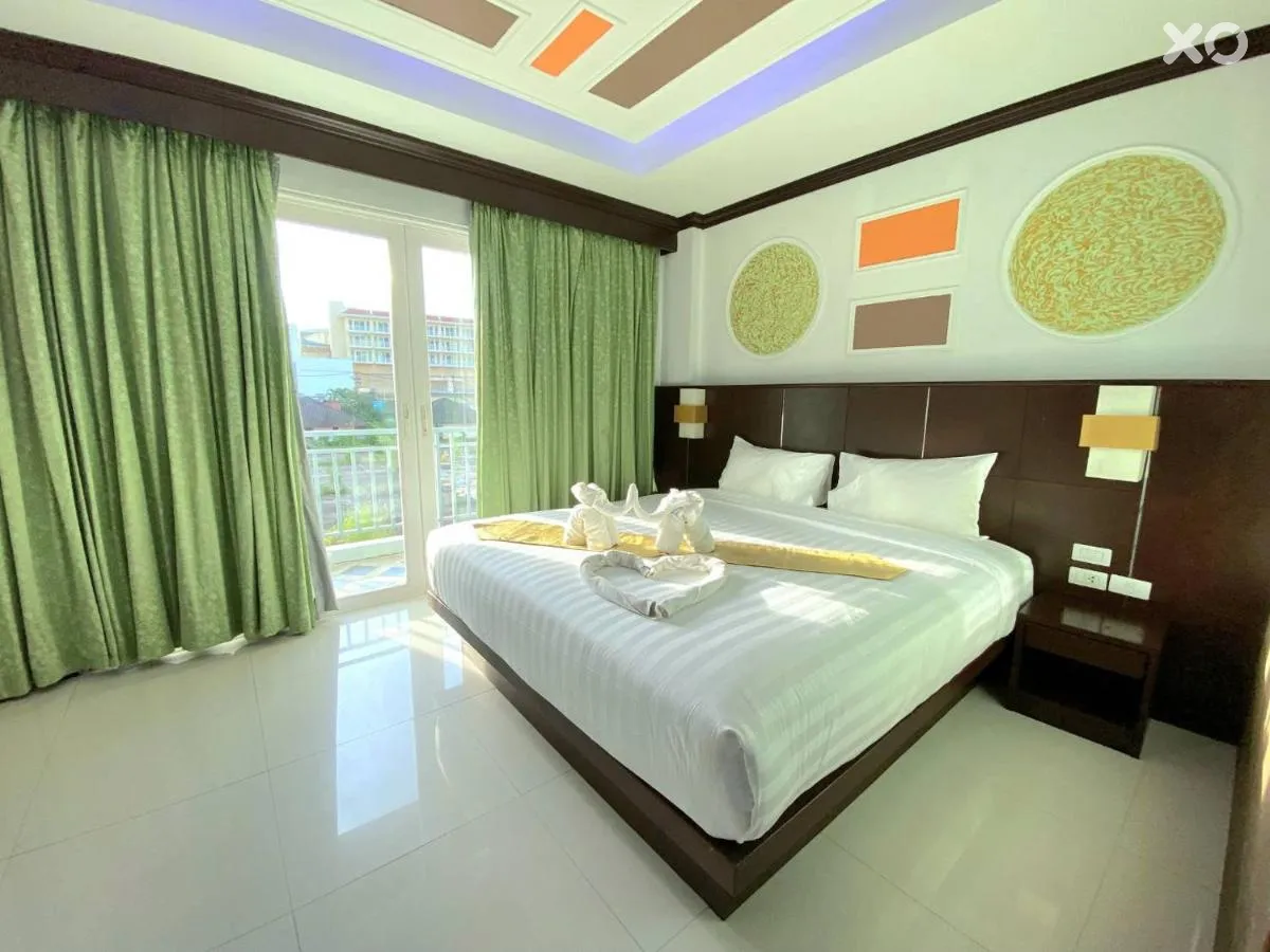 77 Patong Hotel & Spa