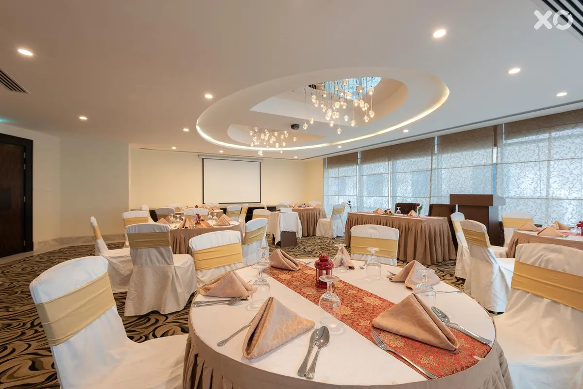 Landmark Premier Hotel