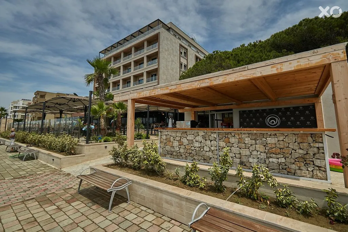 Eter Hotel