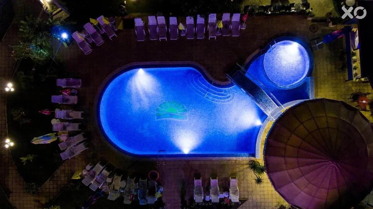 Sunny Hotel