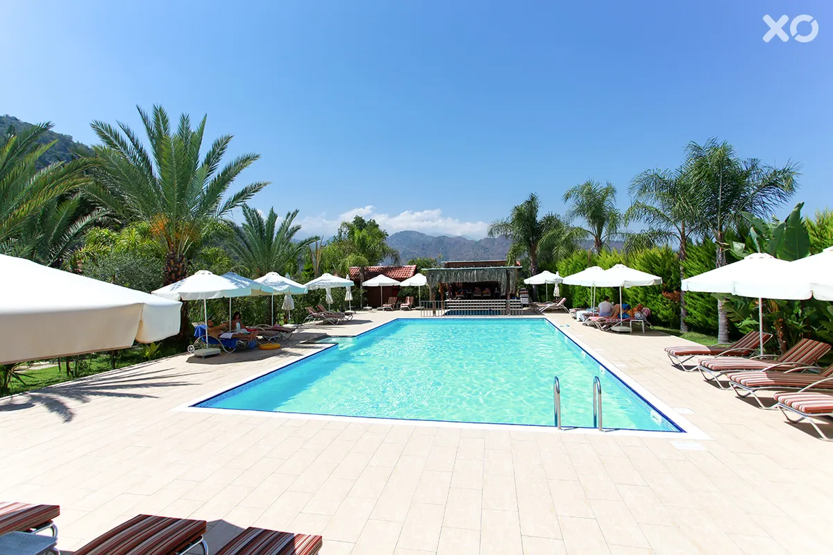 Azur Hotel