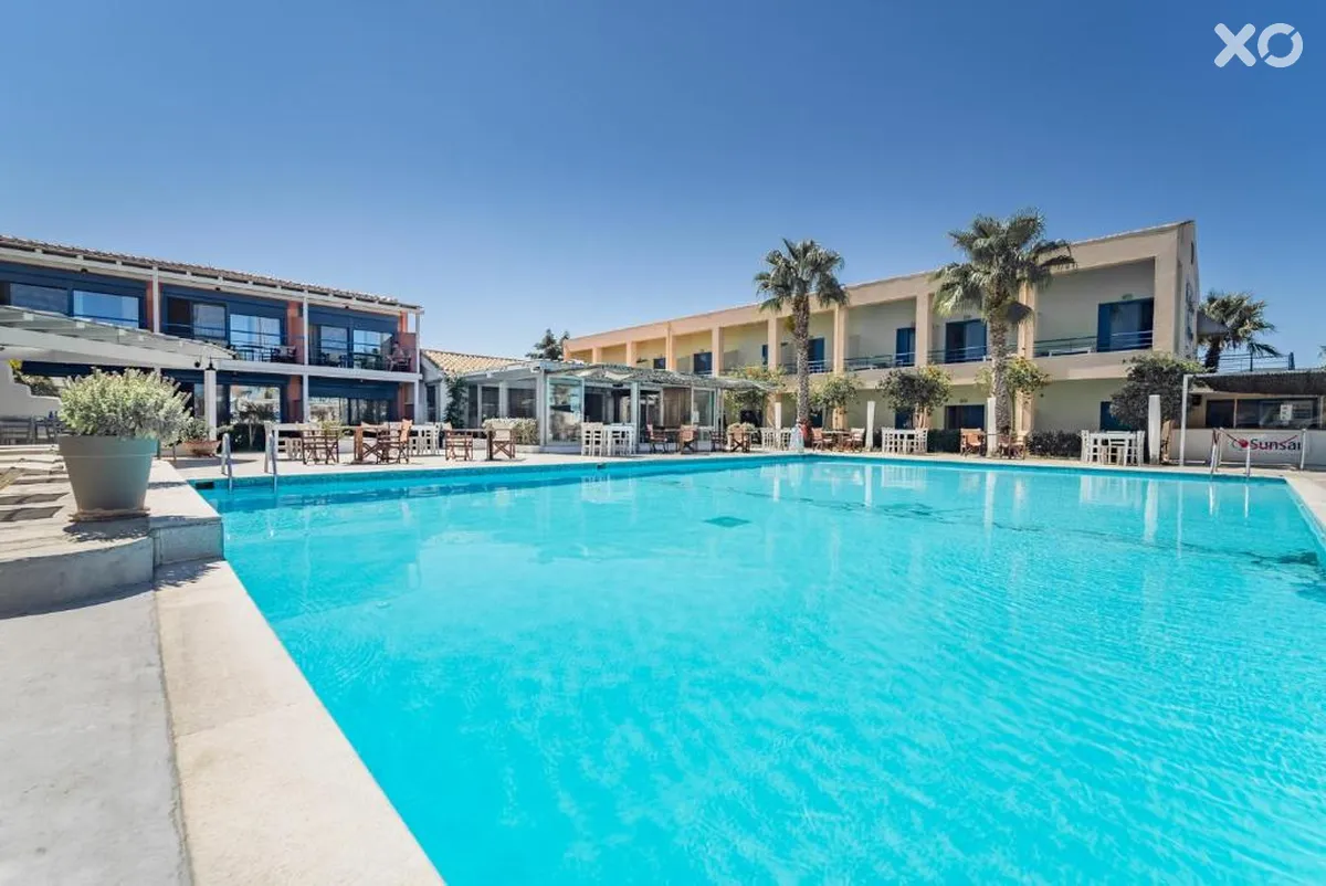Ianos Hotel