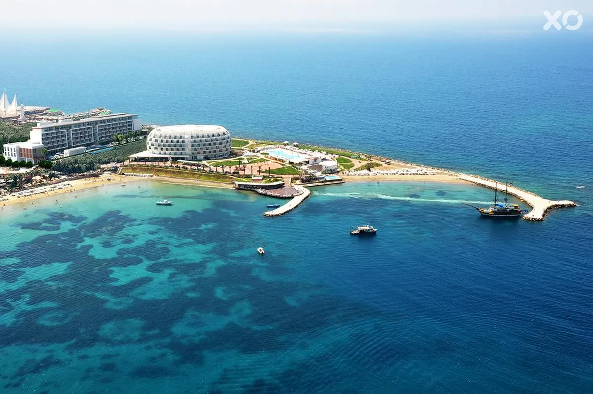 Gold Island Hotel