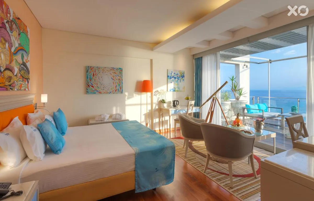 Tropical Hotel