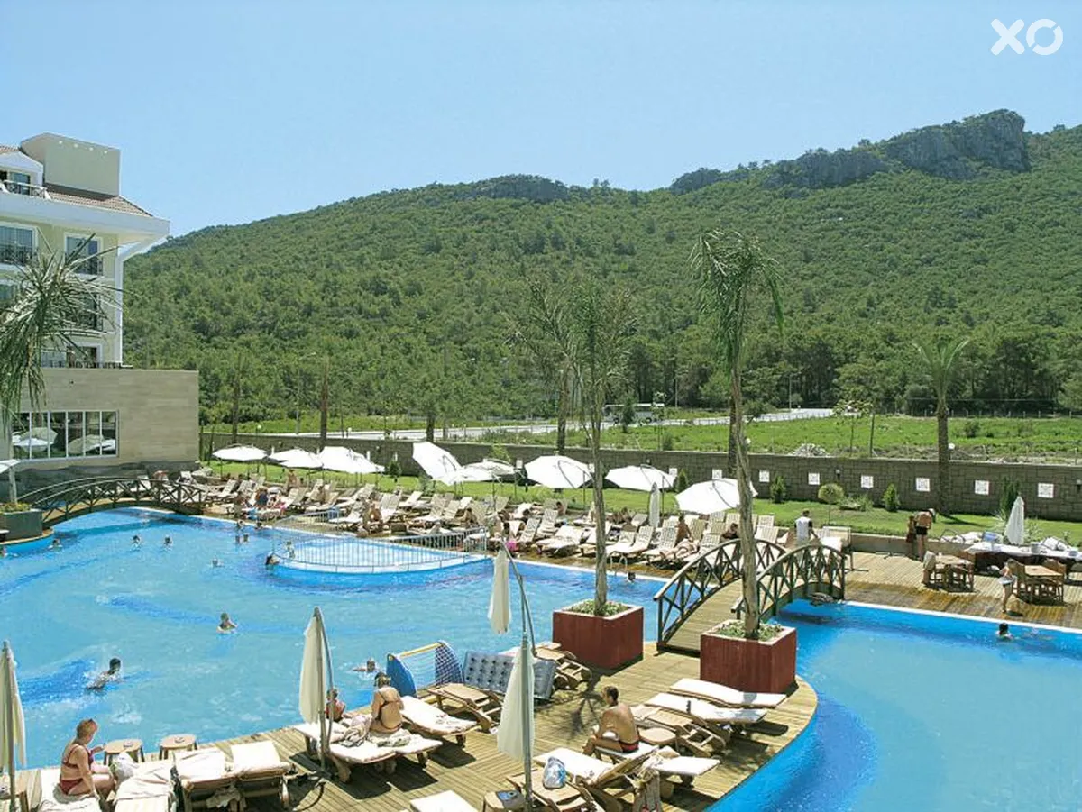 Meder Resort Hotel