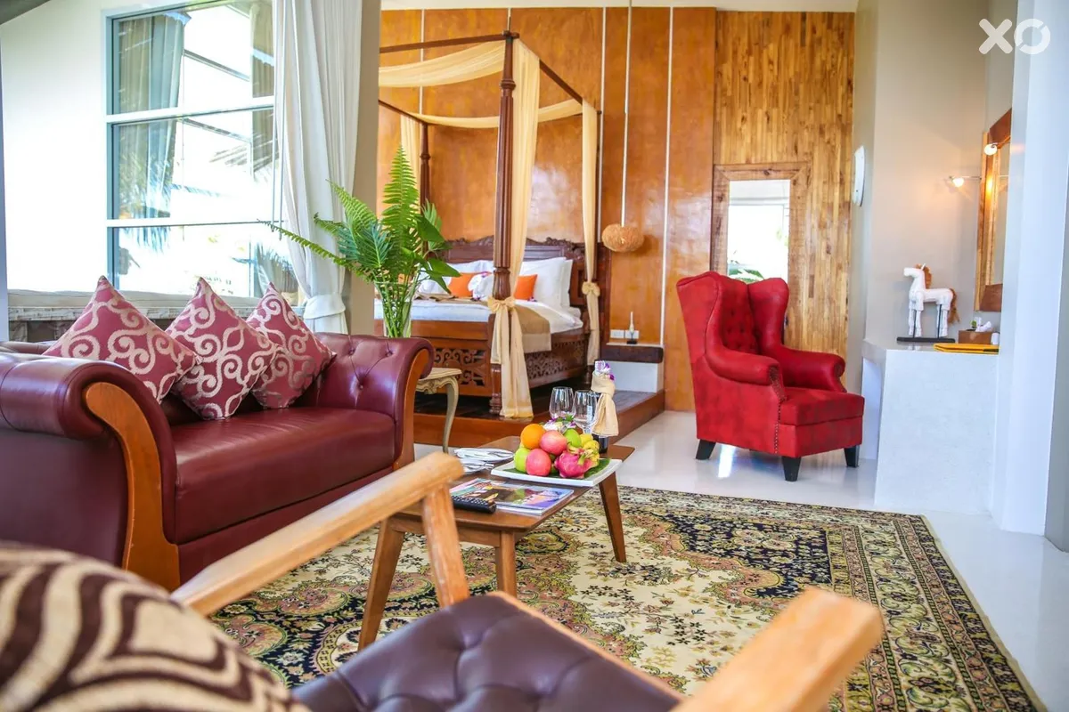 Summer Luxury Beach Resort