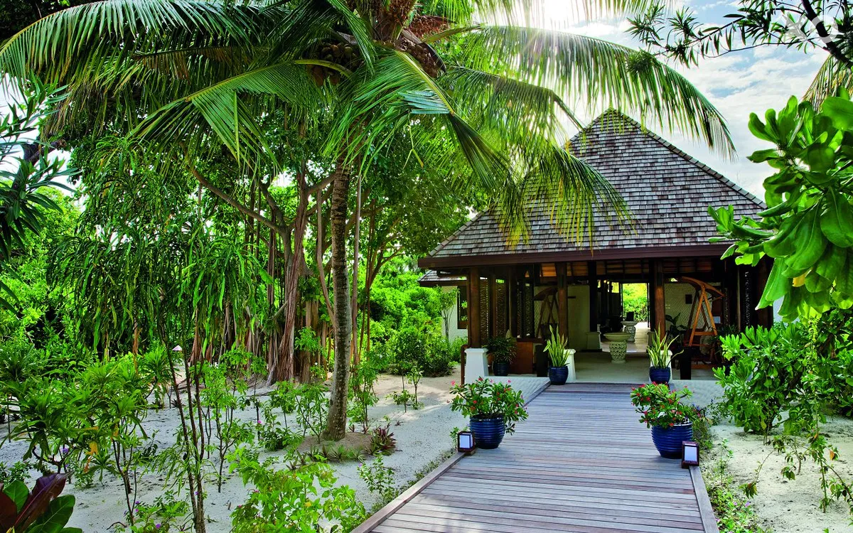 Hideaway Beach Resort & Spa