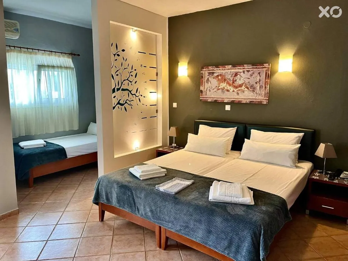 Ampelia Hotel