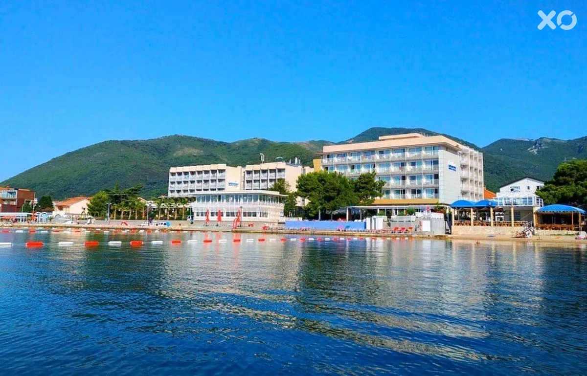 Carine Hotel Delfin