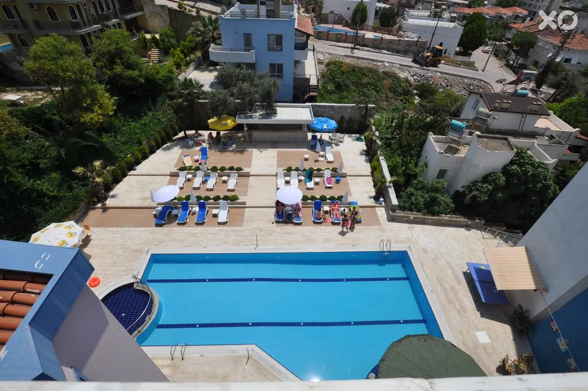 Happy Apartments