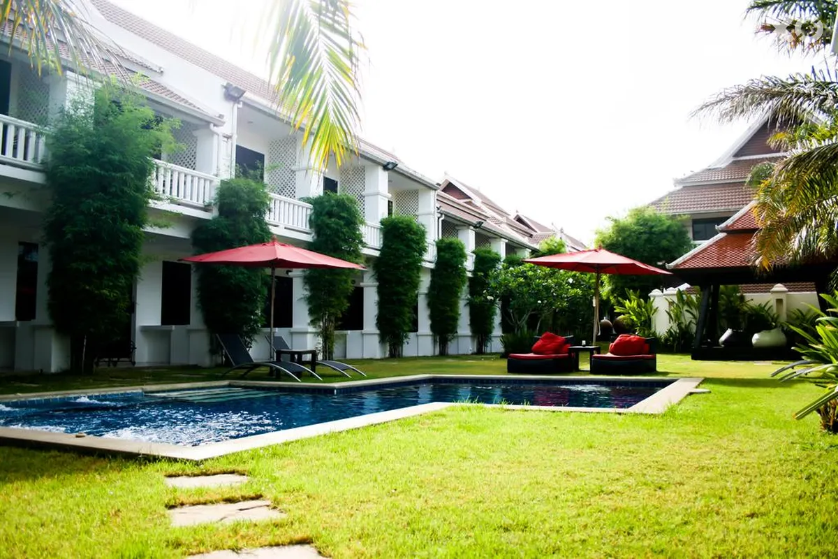 Palm Grove Resort