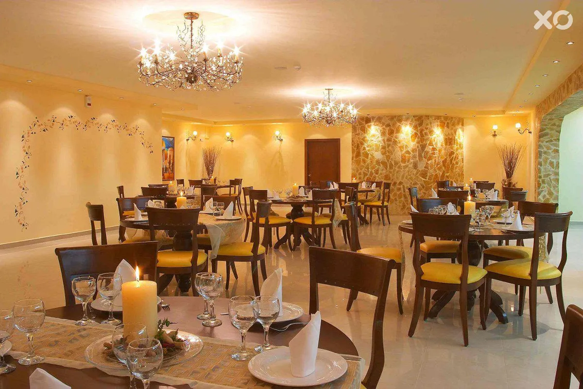 Adelais Hotel