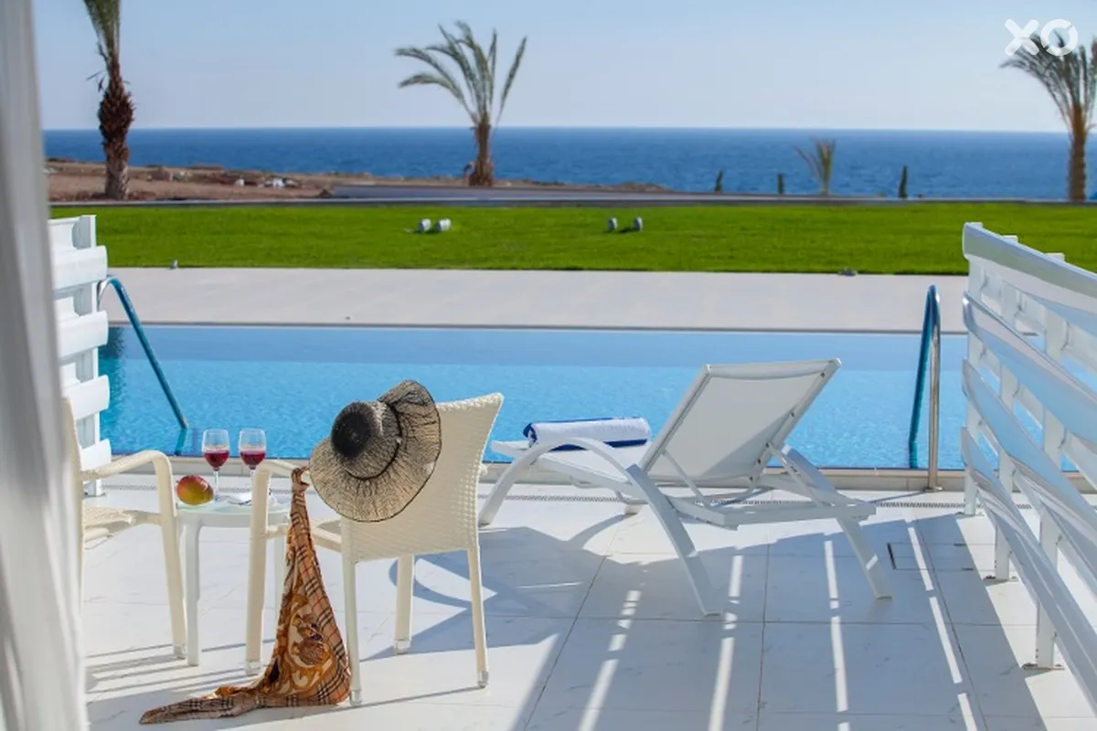 King Evelthon Beach Hotel & Resort