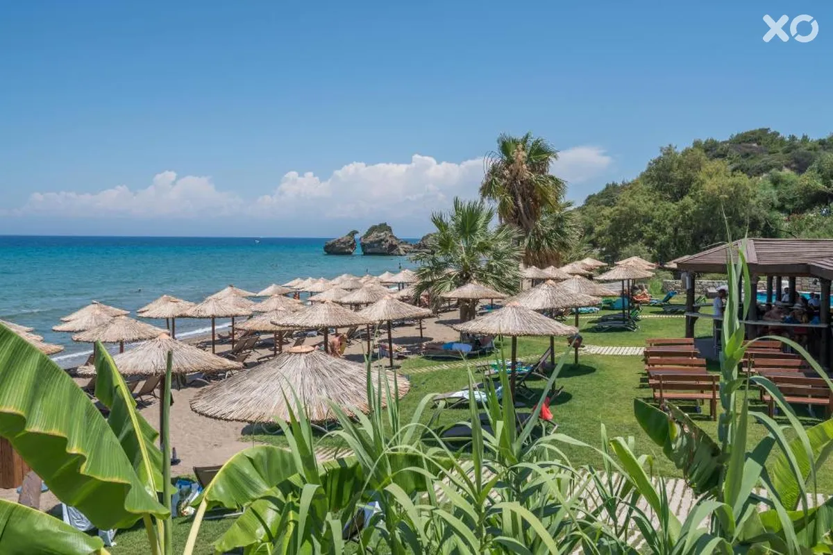 Porto Zorro Beach Hotel