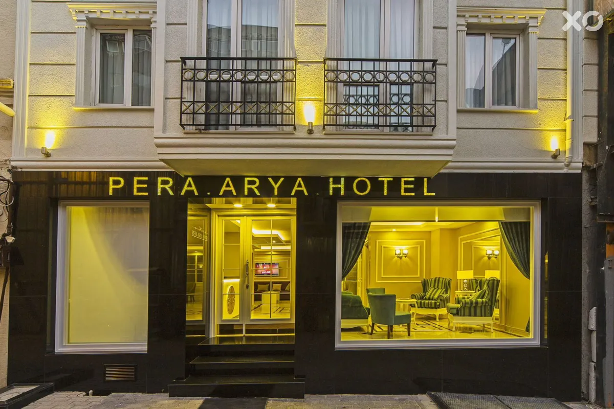 Pera Arya