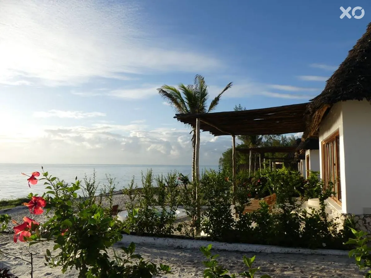 Zanbluu Beach Hotel