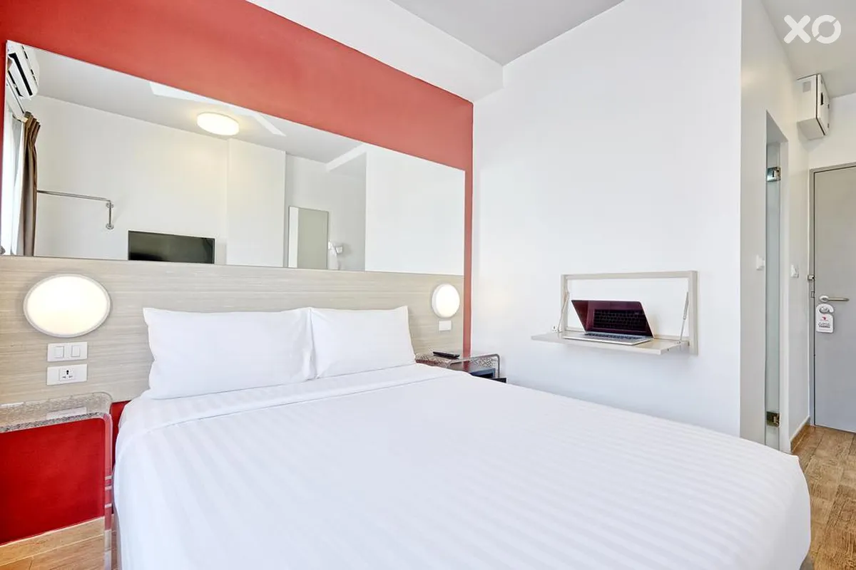 Red Planet Hotel
