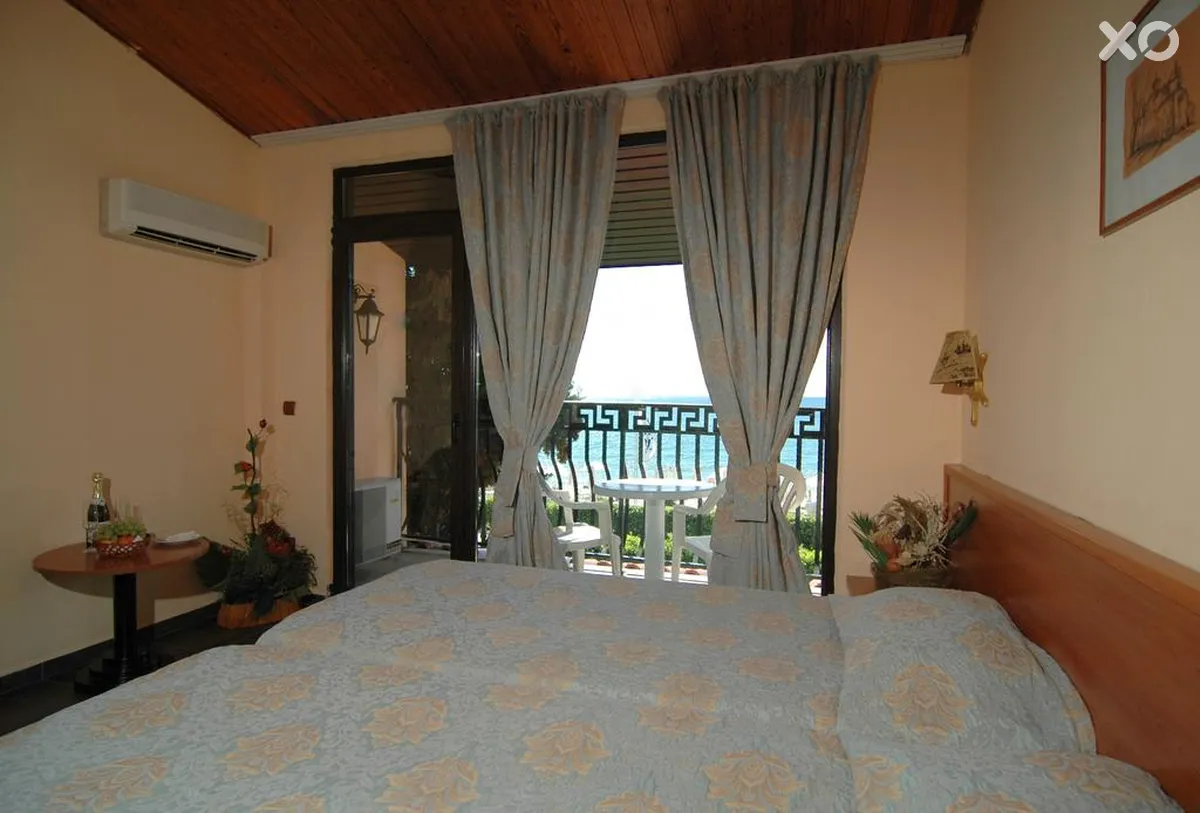 Elenite Villas