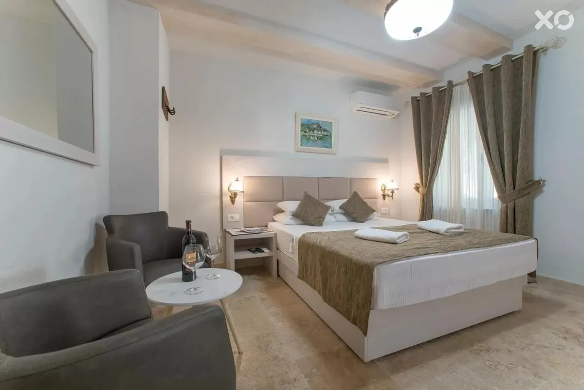 Conte Hotel & Restaurant