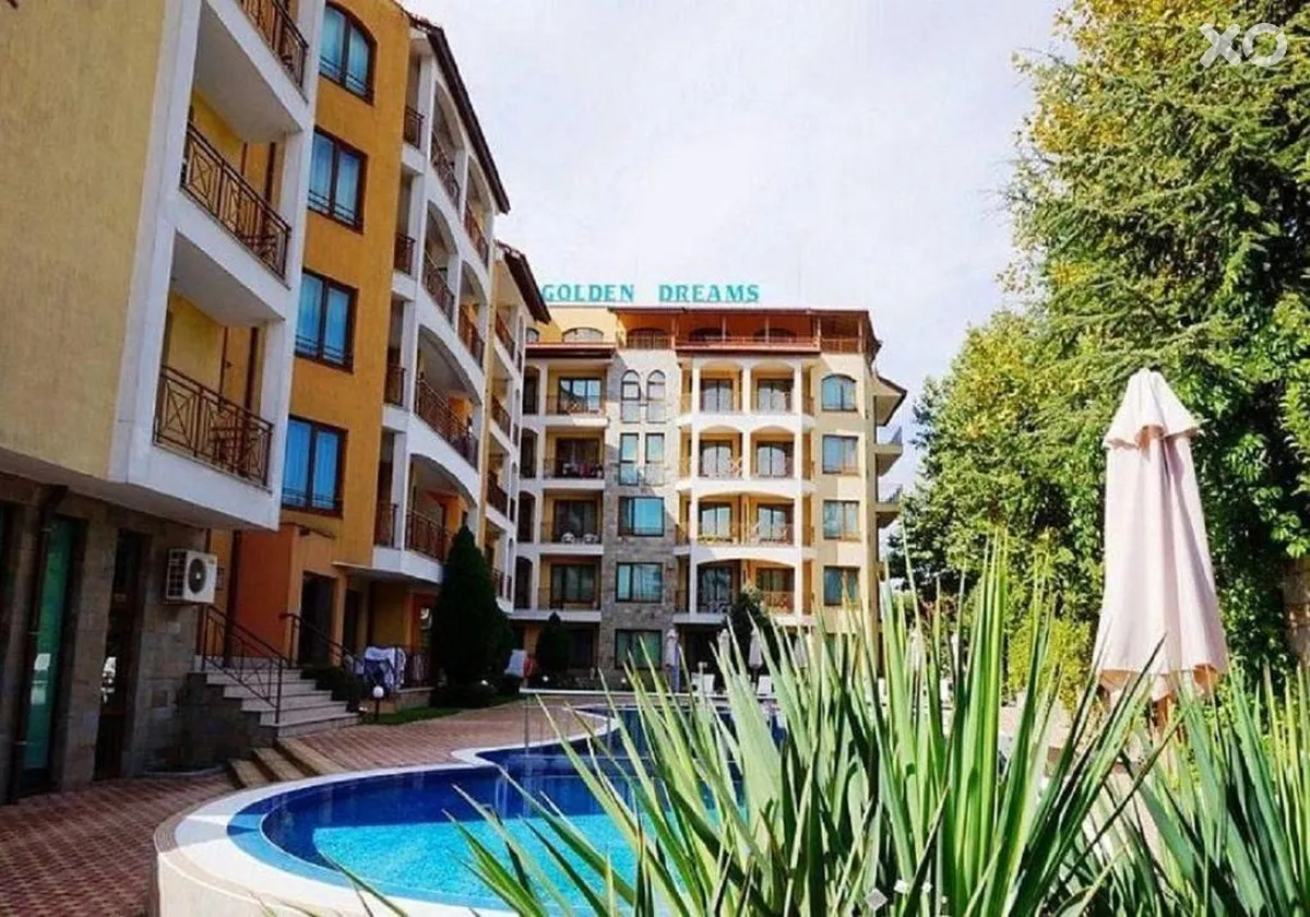 Golden Dreams Complex