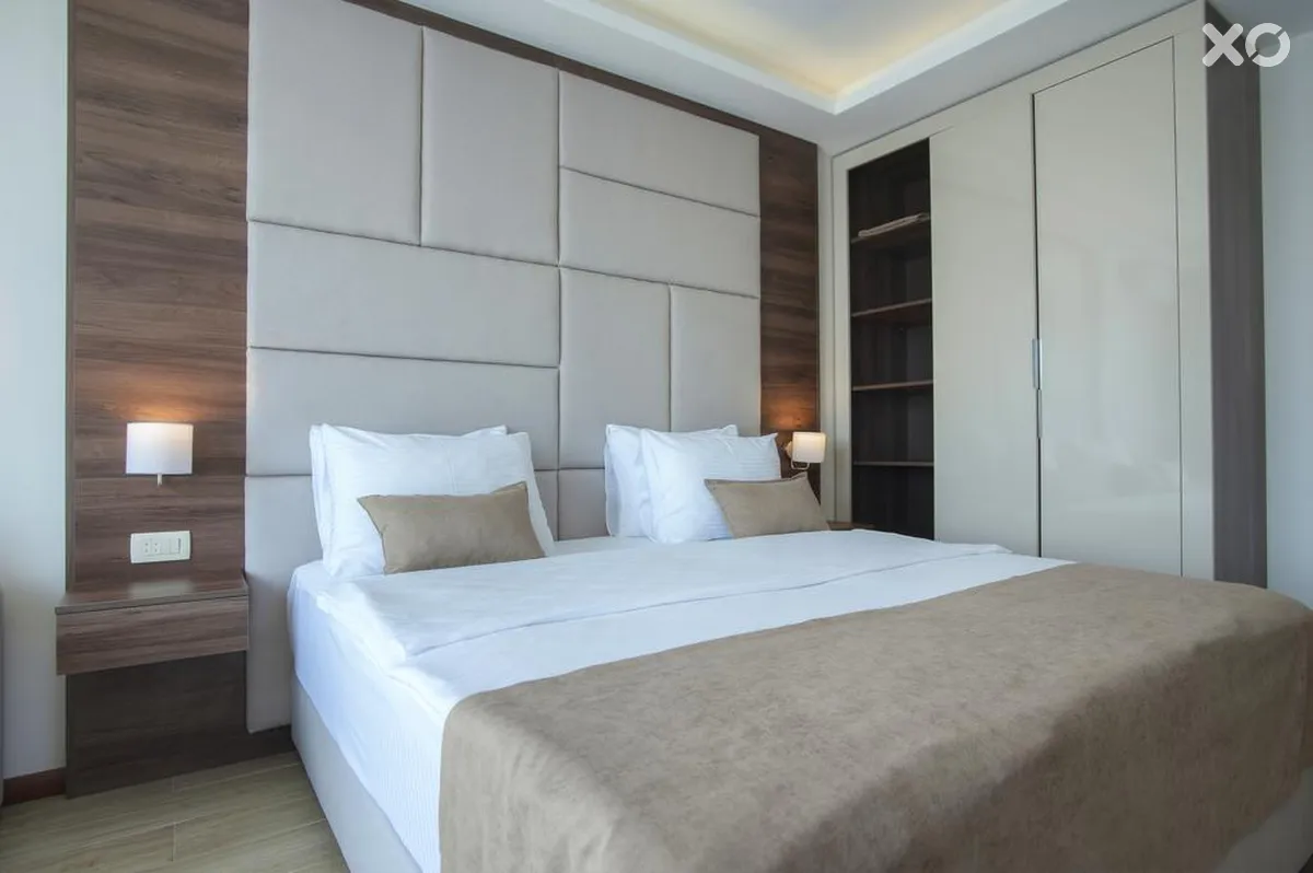 Twelve Hotel
