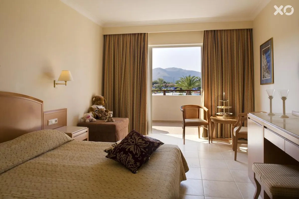 Pilot Beach Resort