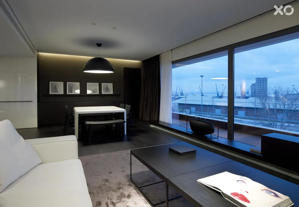 The Met Hotel