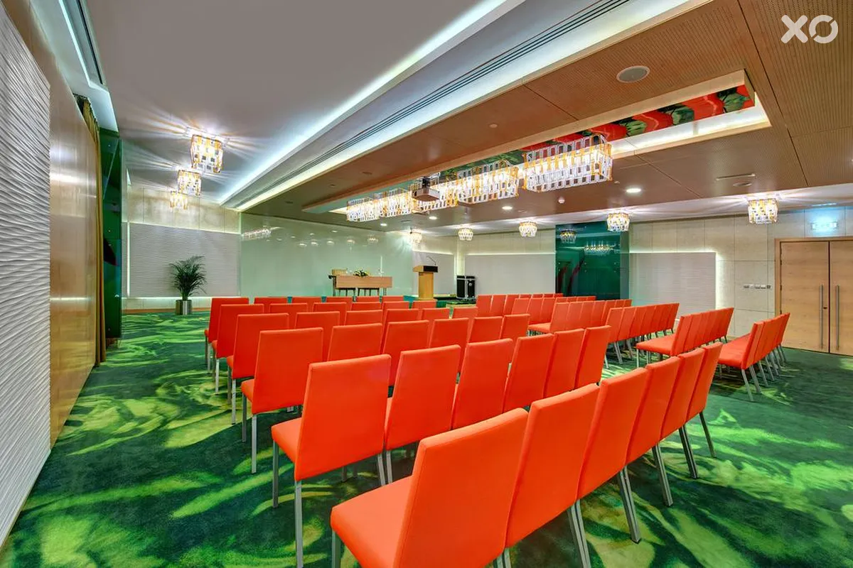 Al Khoory Executive Hotel