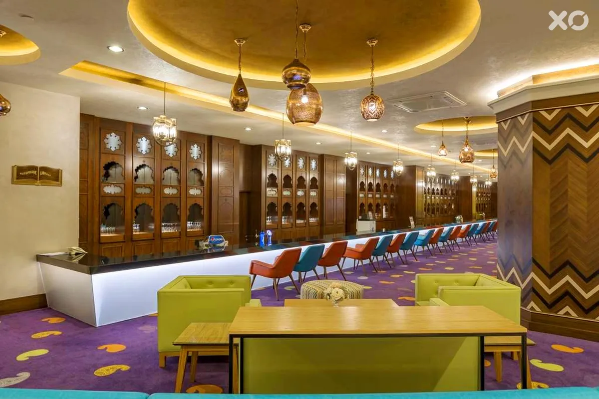 Royal Taj Mahal Hotel