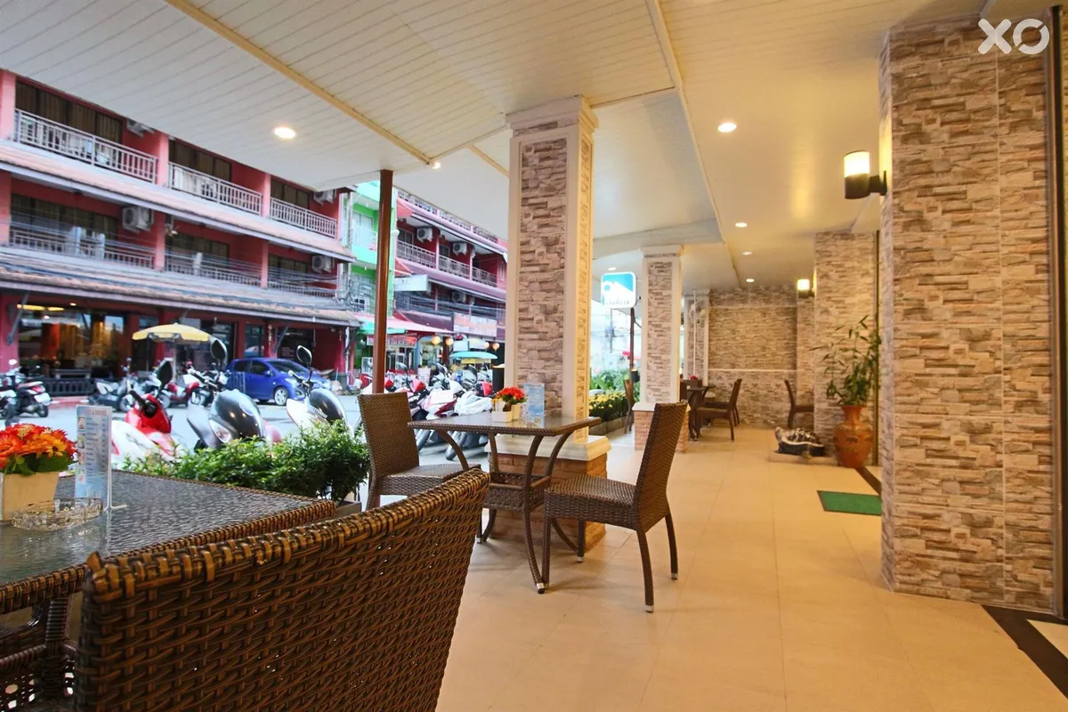 Good Nice Hotel
