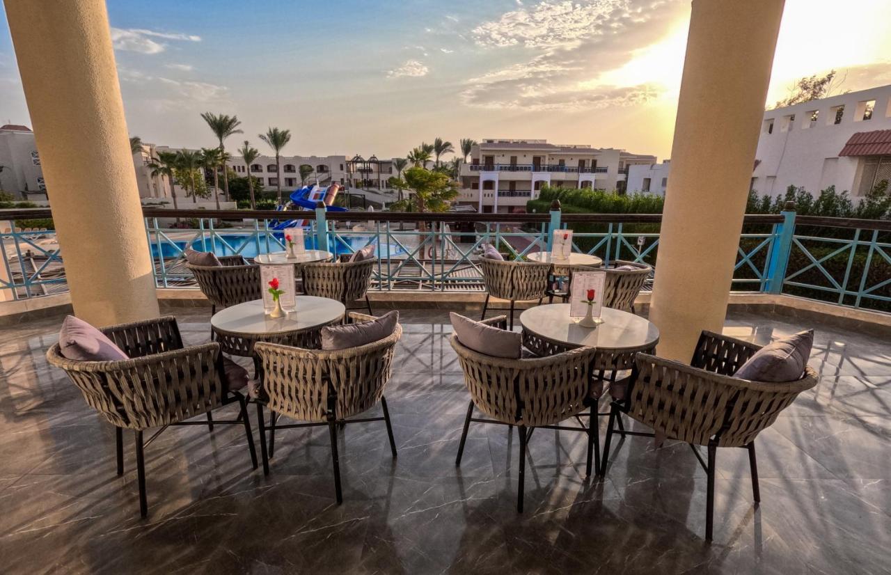 Ivy Cyrene Island Resort