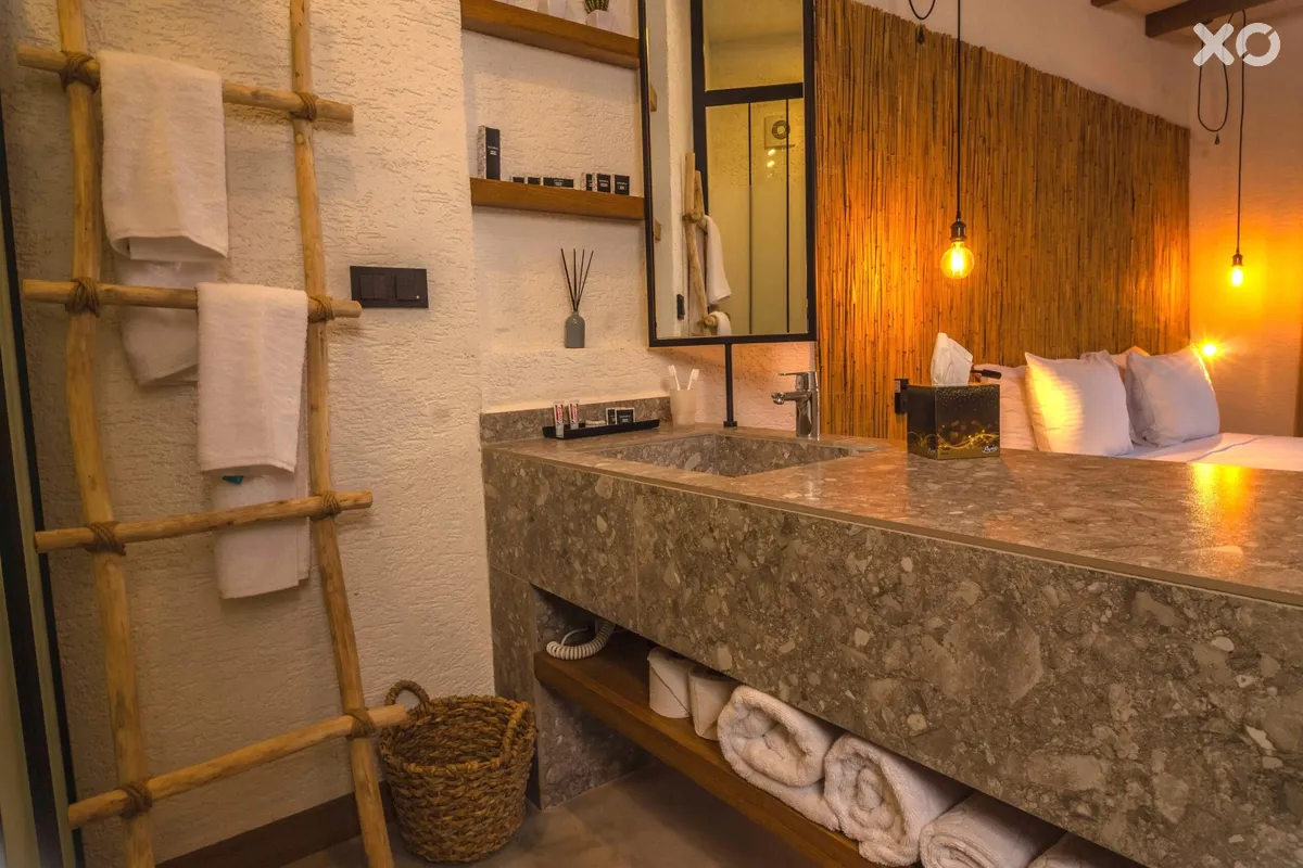 Very Chic Hotel