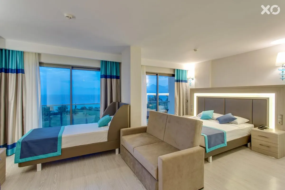 Falcon Club Hotel