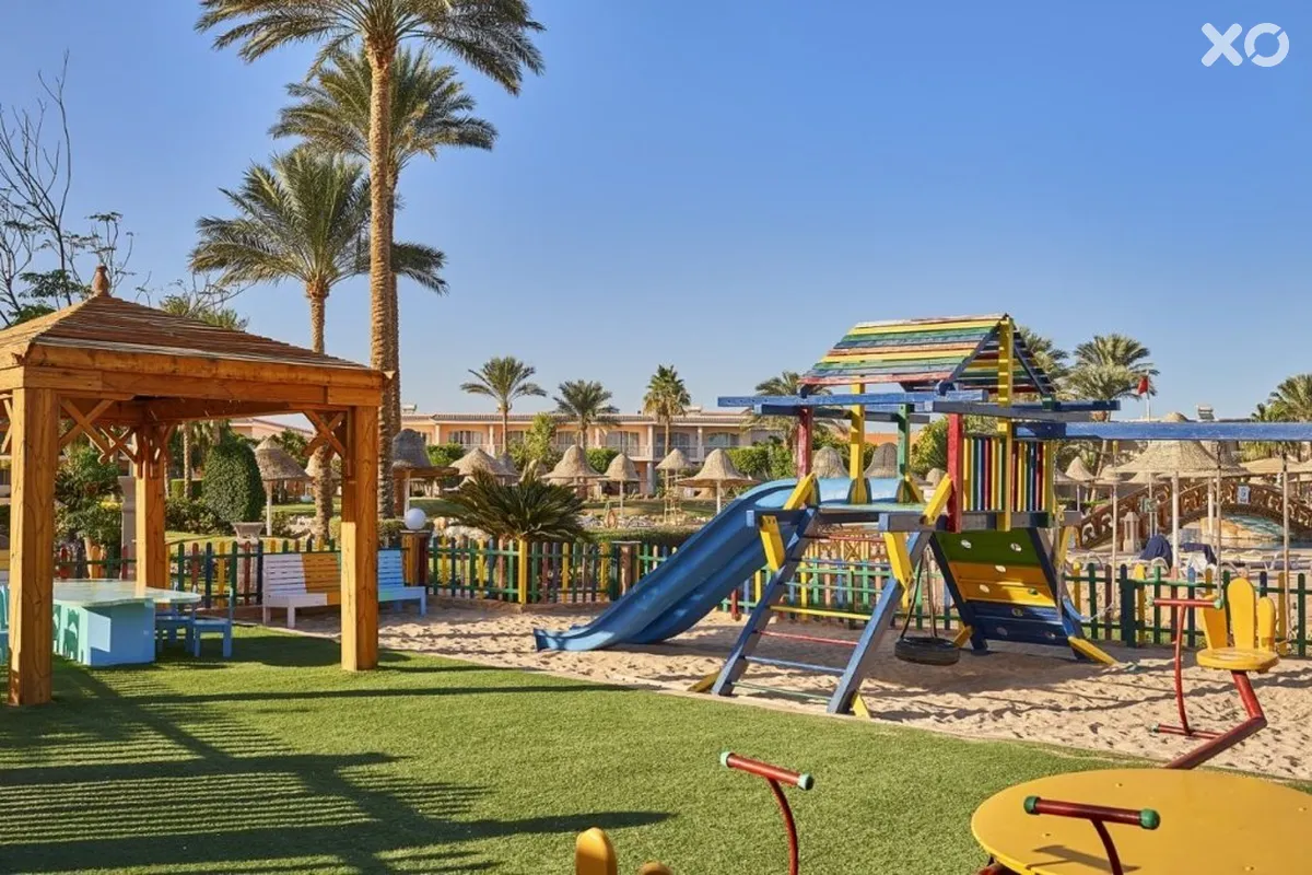 Parrotel Beach Resort