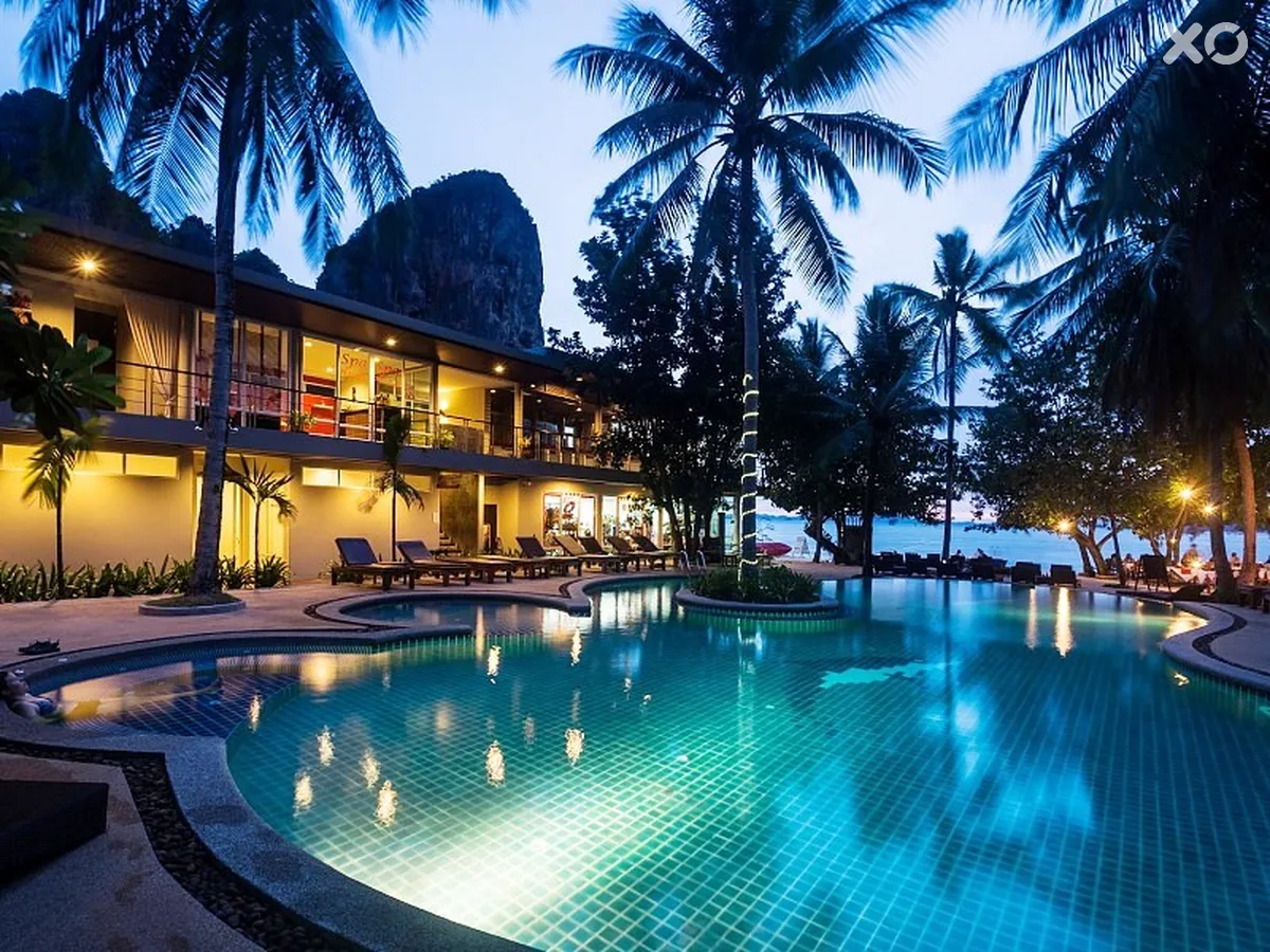 Sand Sea Resort