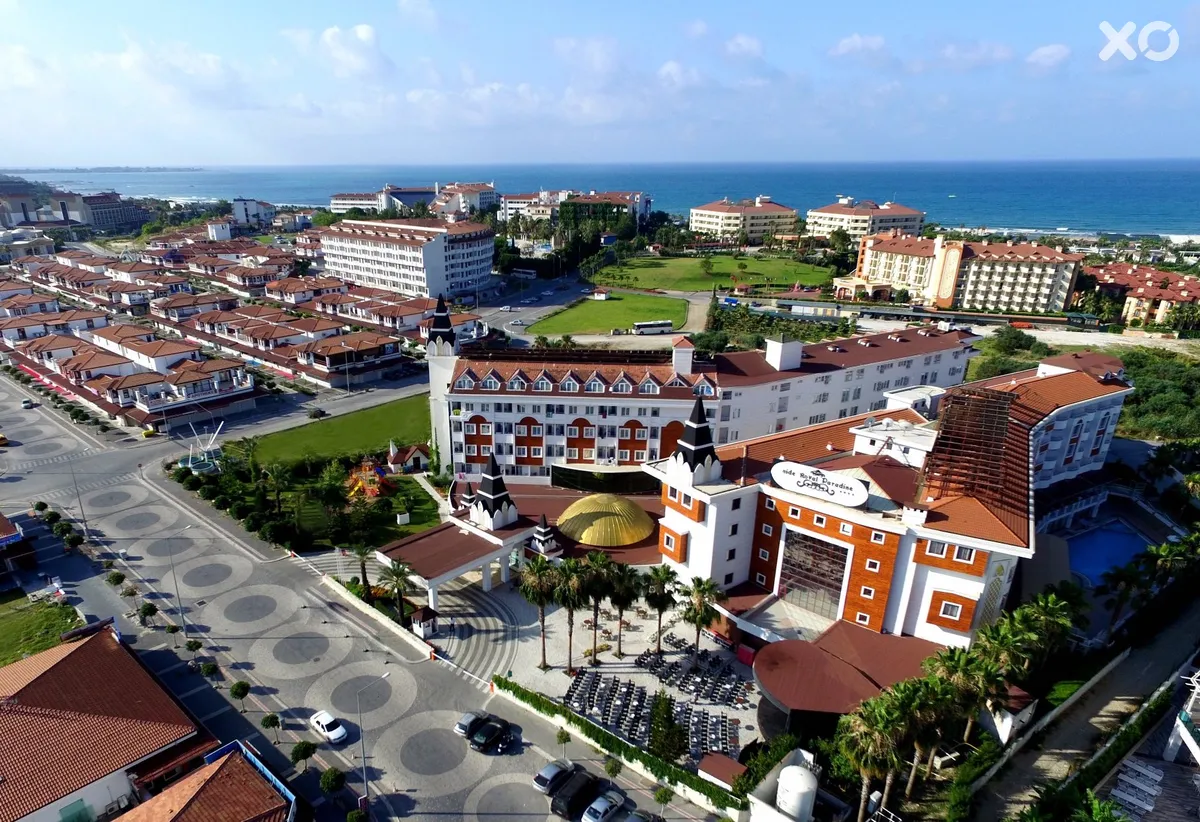 Side Royal Paradise