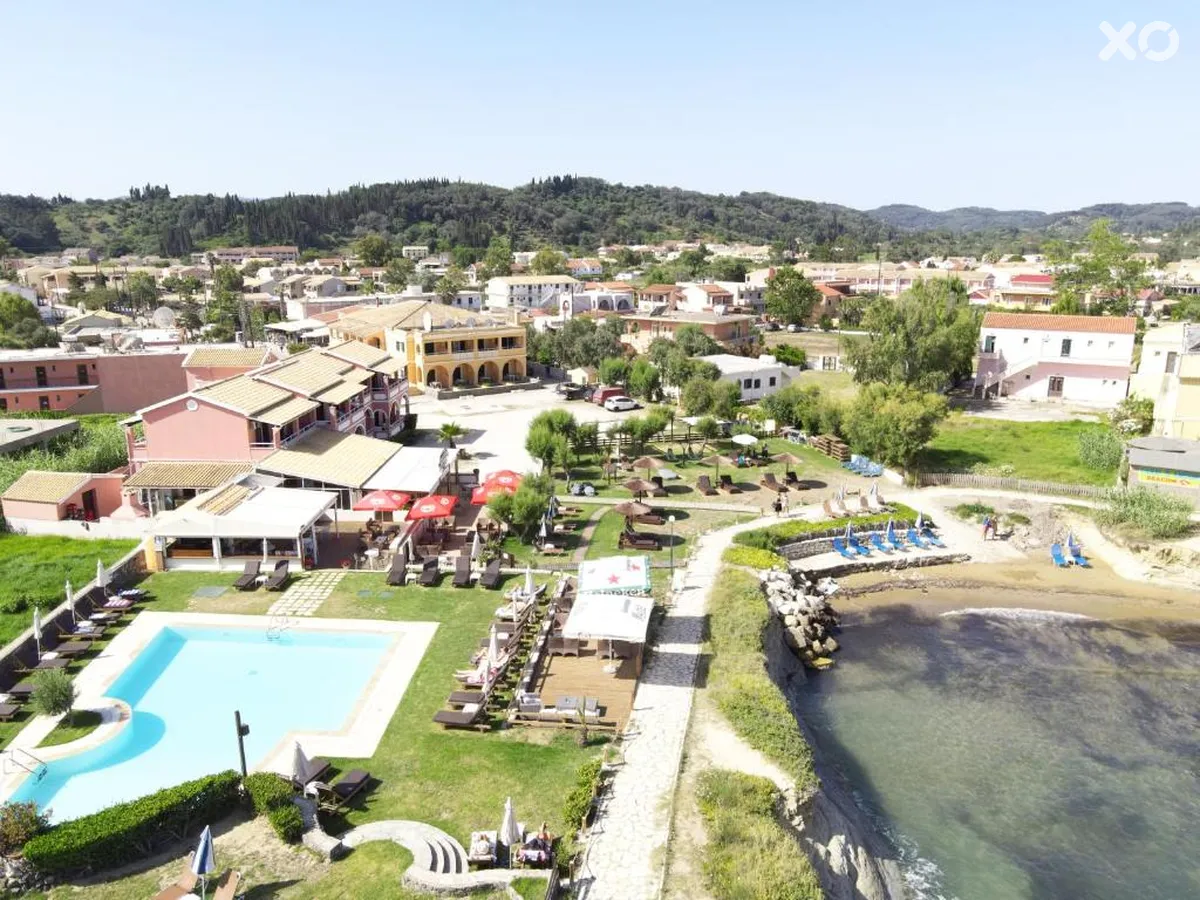 Canal D'amour Village