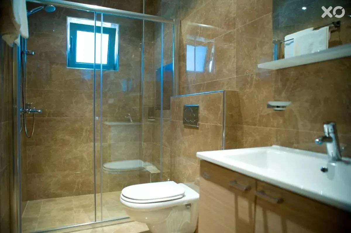 V Lux Villa