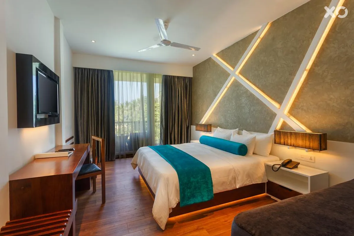 Camelot Beach Hotel